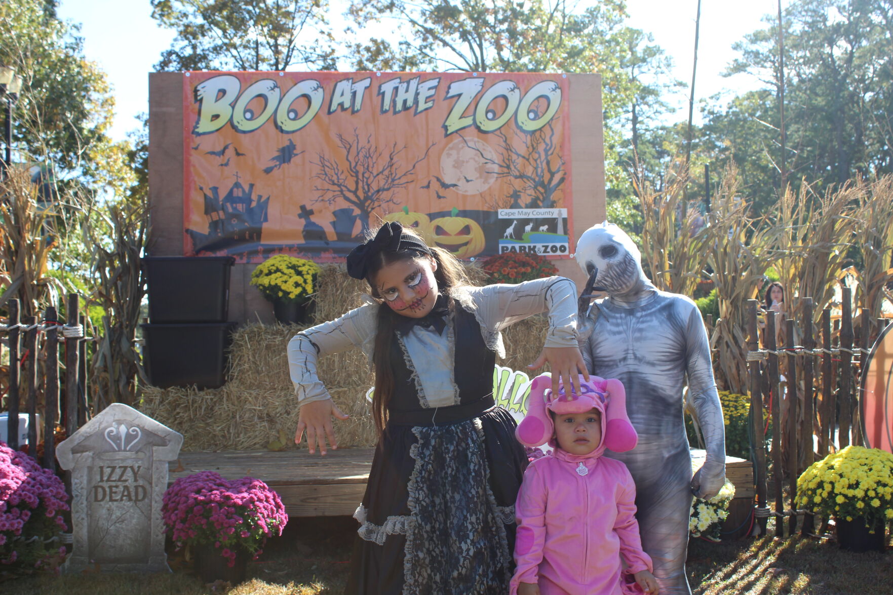 Boo at the Zoo_6591.JPG